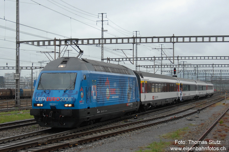VIP-Zug
Ankunft des VIP-Zuges im Bahnhof Muttenz.

