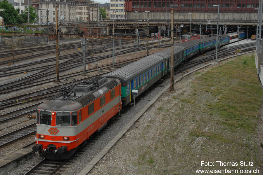 zweiter Joggeli-Shuttle
Als zweite Komposition wurde der EW2-Pendel mit dem "Gooooooooooaaaaaaaaaal!"-Wagen eingesetzt.
