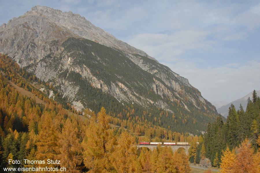 Viadukt Albula III mit Piz Ela
