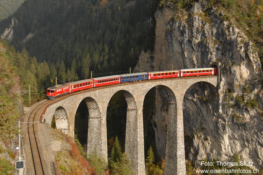 RE mit Ge 6/6 + Gourmino-Speisewagen
