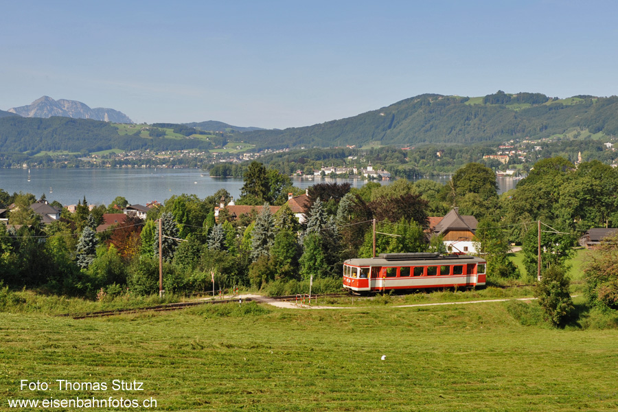 Traunseebahn mit Traunsee
