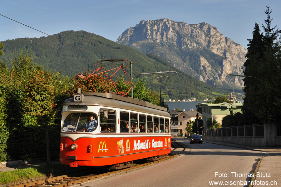 Strassenbahn Gmunden mit Traunstein
