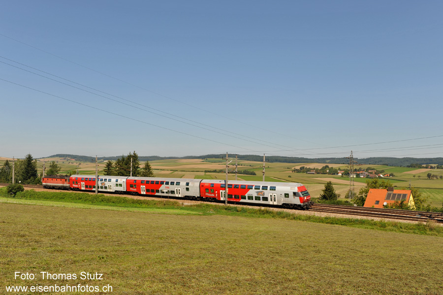 1144 mit Doppelstockzug
