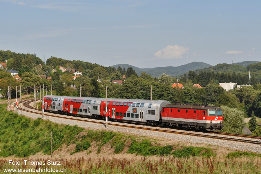 1144 mit Doppelstockzug

