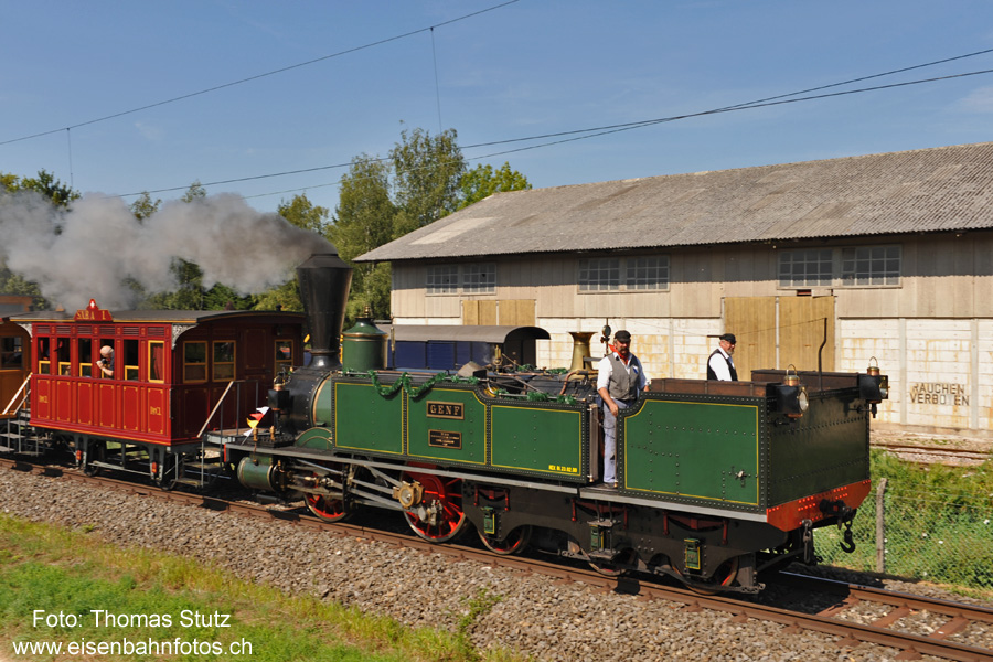"Rauchen verboten"
Aber nicht für vorbeifahrende Dampfloks ...

