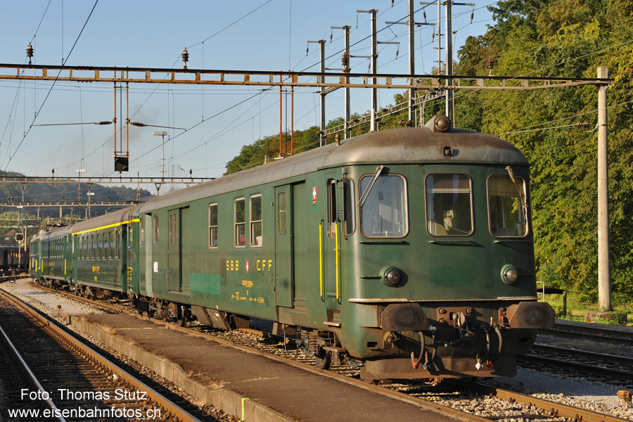 Steuerwagen am Badezug
