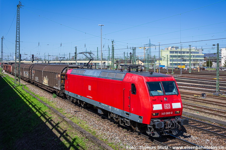 UD6-069a.jpg